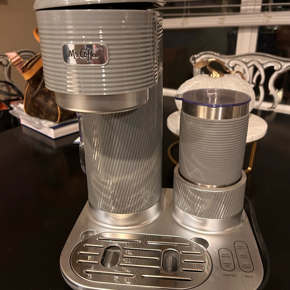 Mr coffee brew station latte lux like new